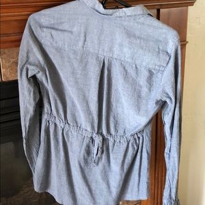 NWOT mountain hardwear button up shirt